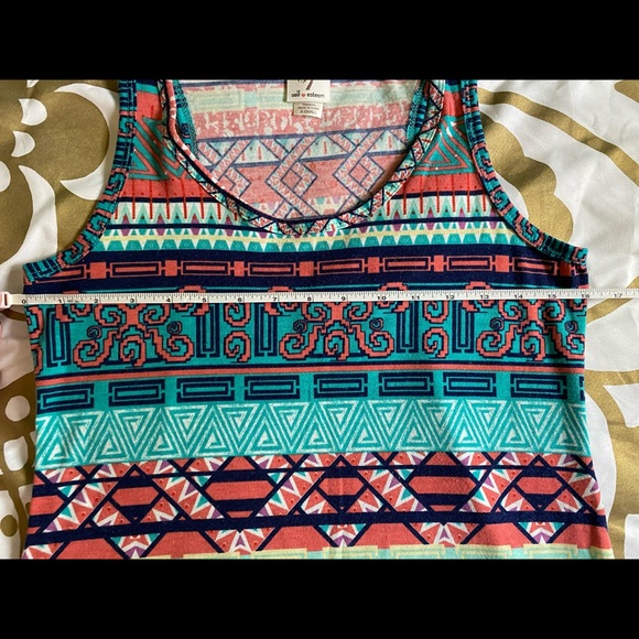 Aztec Print Tank Top - Picture 10 of 11